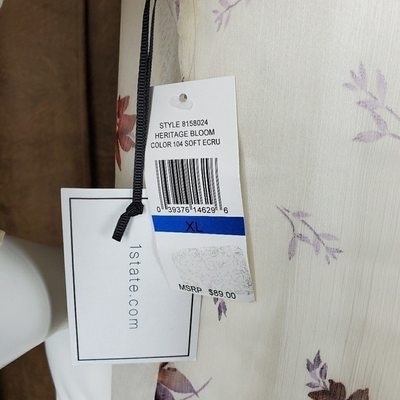 1. STATE OFF SHOULDER FLORAL‎ TOP - Picture 5 of 5